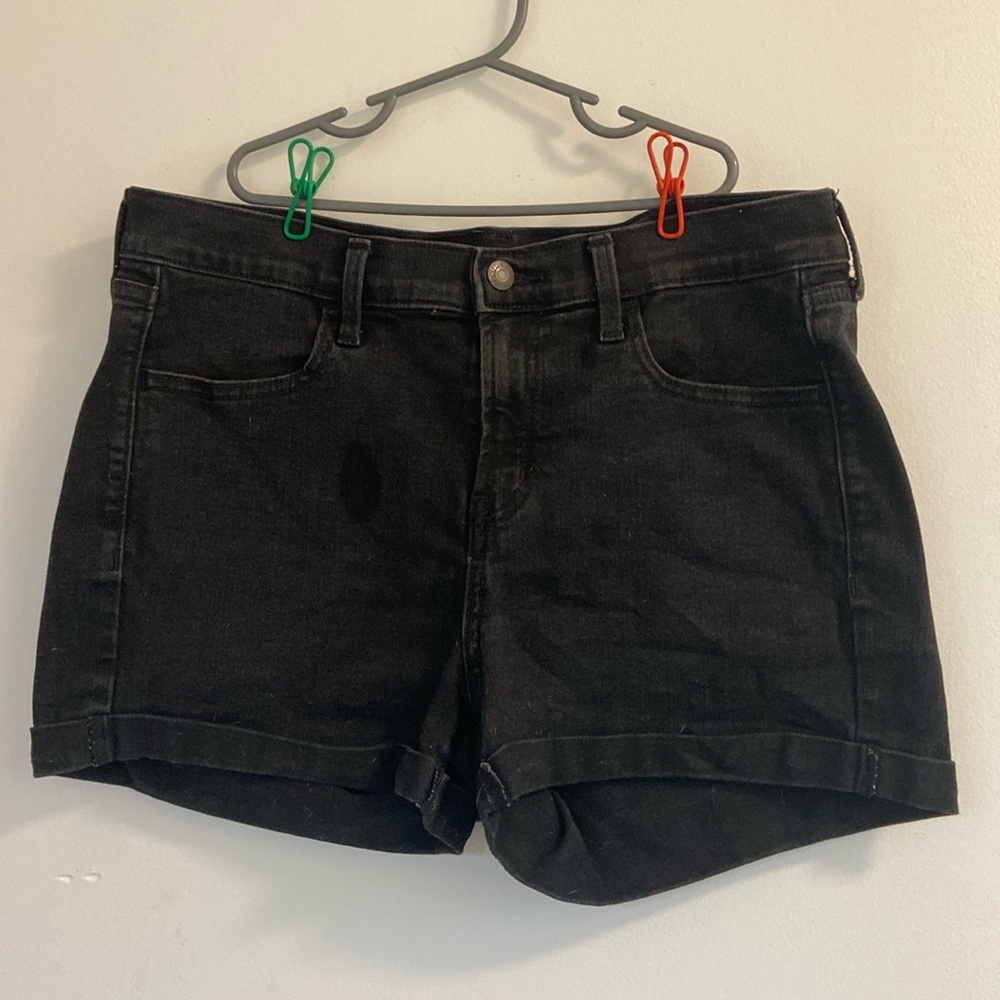 Old navy Cuffed black denim Jean shorts